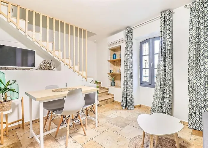 Holiday home La Maison Fayard - 3 Pers - Centre Clim Wifi Cosy Garage